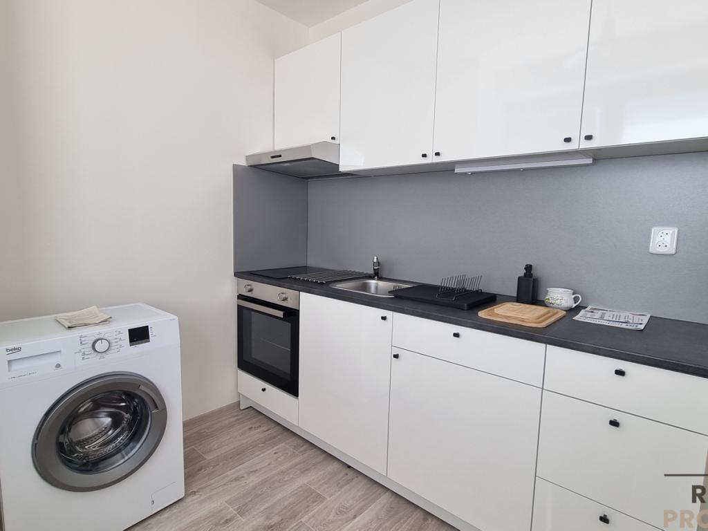 Pronájem bytu 1+1 34 m2