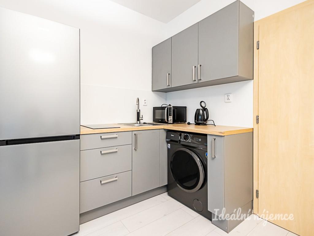 Pronájem bytu 1+kk 27 m2