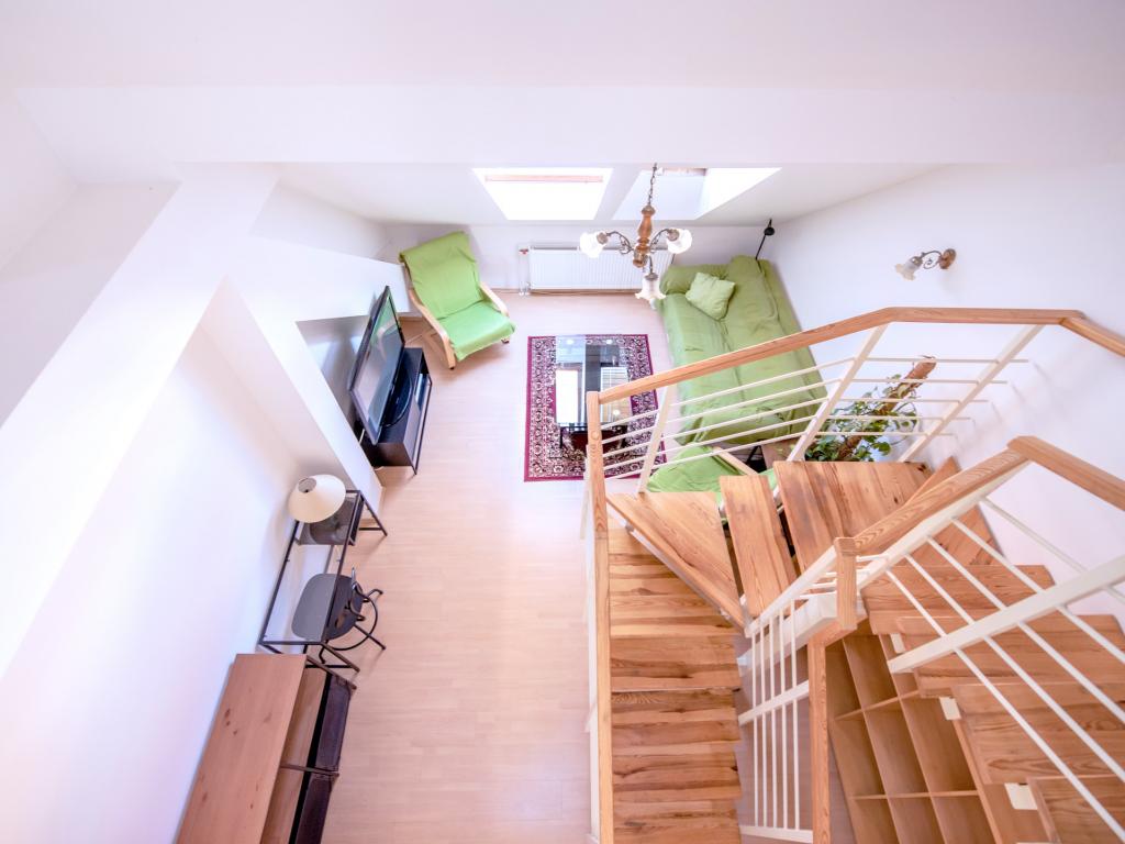 Pronajem bytu 2+1 100 m2