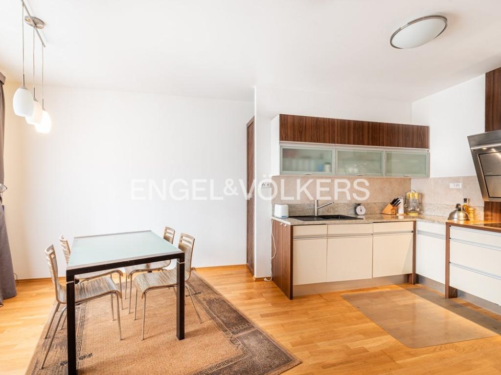 Pronájem bytu 2+1 85 m2