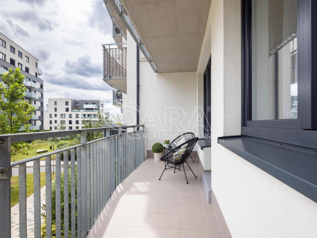 Pronájem bytu 2+kk 67 m2, Praha – náhled fotky 16