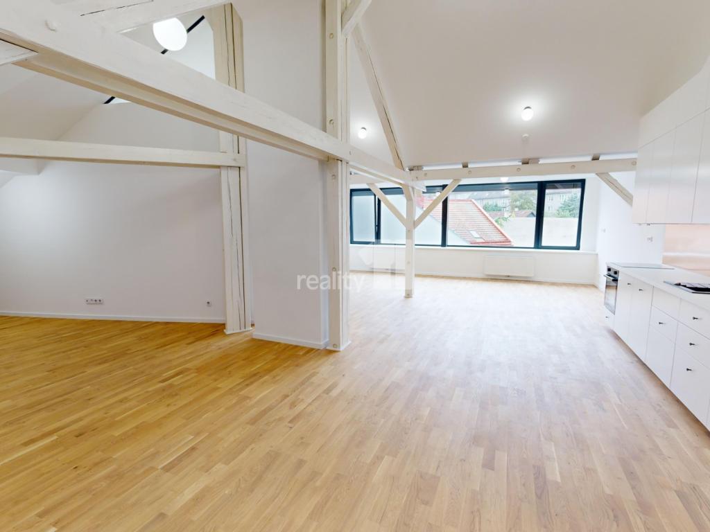 Pronájem bytu 2+kk 151 m2