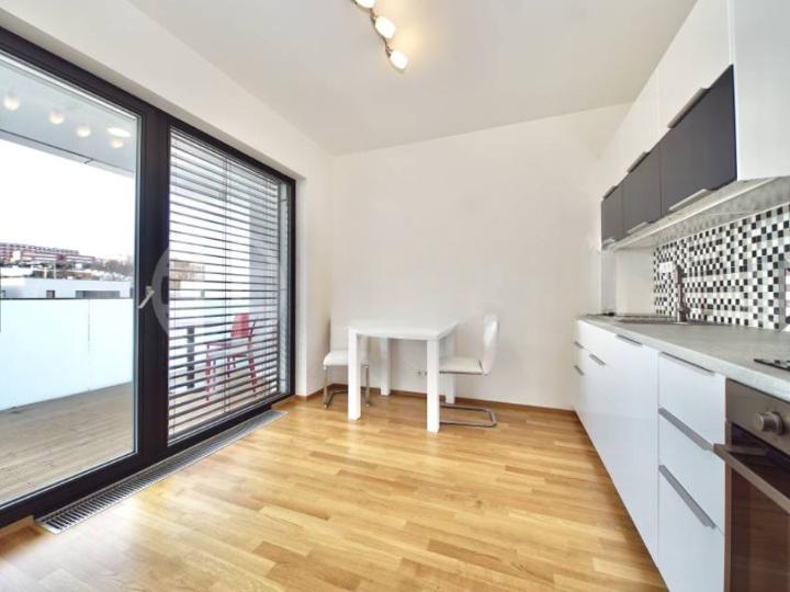 Pronájem bytu 1+kk 34 m2