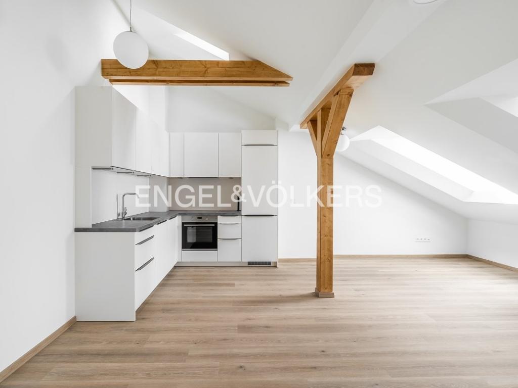 Pronájem bytu 3+kk 98 m2