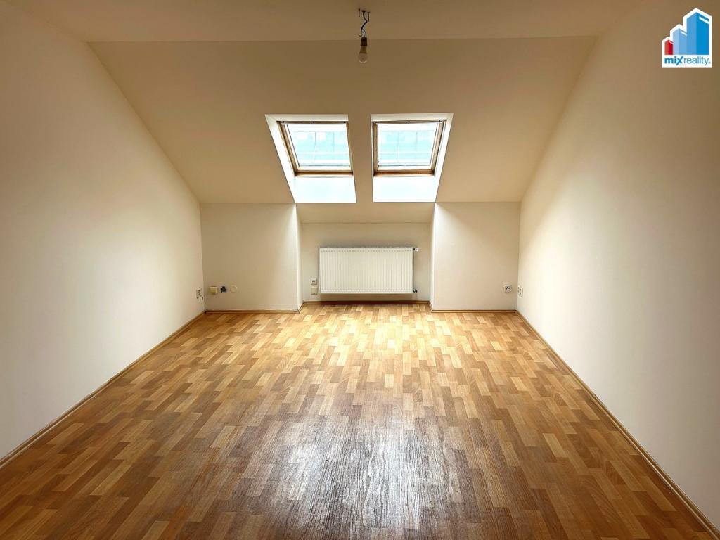Pronájem bytu 2+kk 66 m2