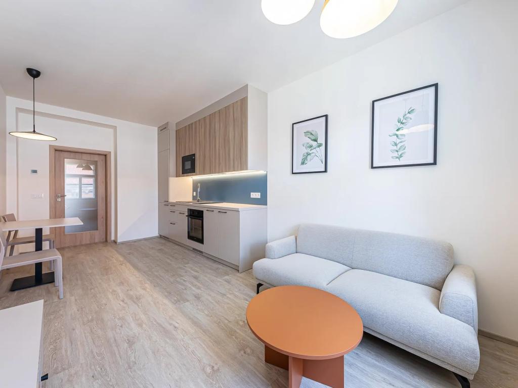 Pronájem bytu 2+kk 37 m2