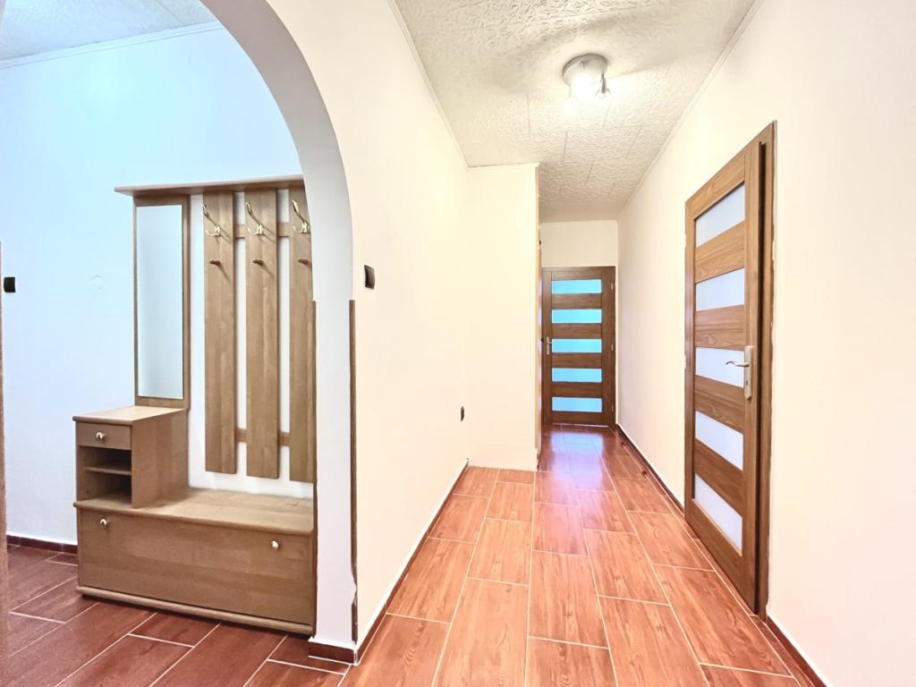 Pronájem bytu 3+1 62 m² – pohled 5