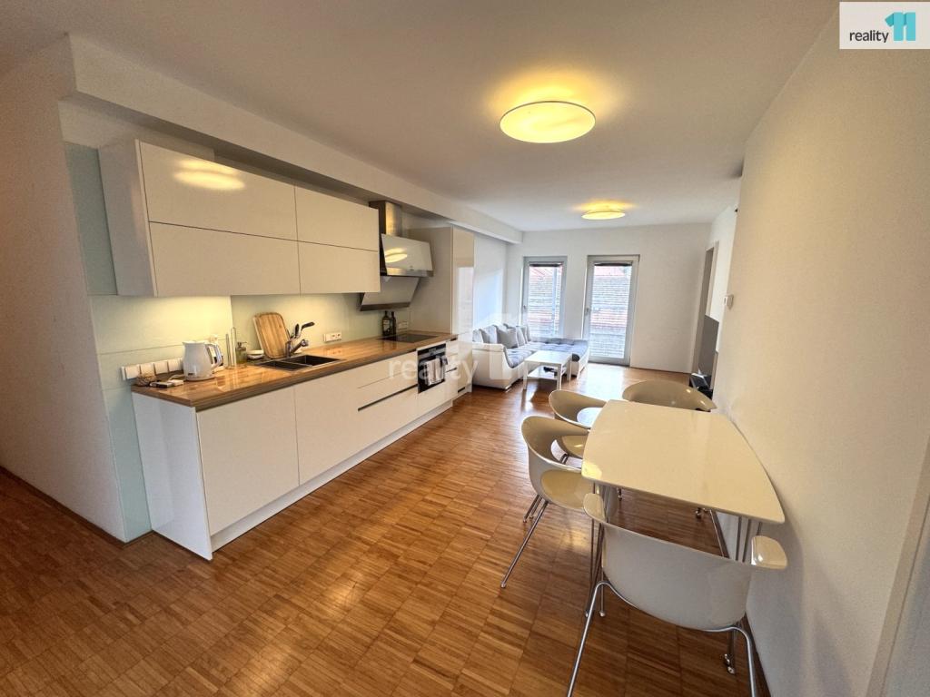 Pronájem bytu 2+kk 66 m2