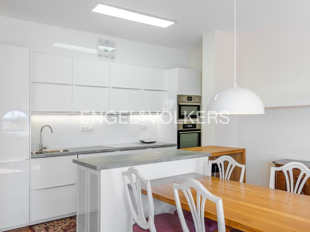 Pronájem bytu 4+kk 150 m2