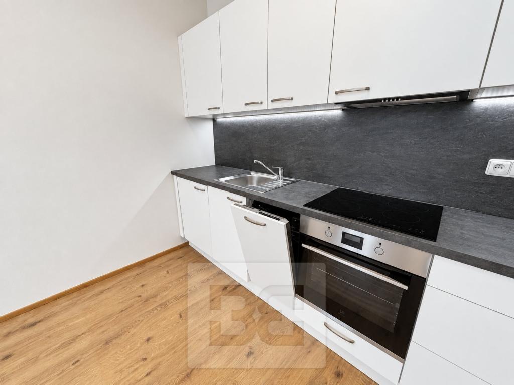 Pronájem bytu 2+kk 60 m2