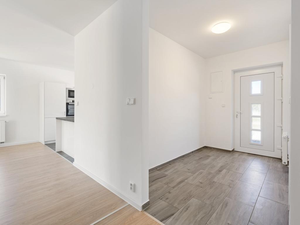 Prodej domu 107 m2, Mukařov – náhled fotky 10