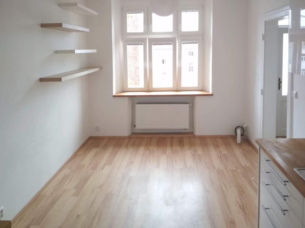 Pronajem bytu 2+kk 52 m2