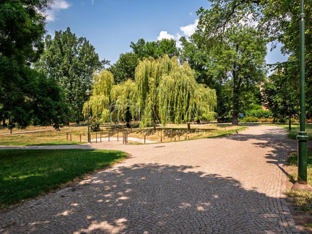 Prodej bytu 1+1 53 m2, Praha – náhled fotky 27