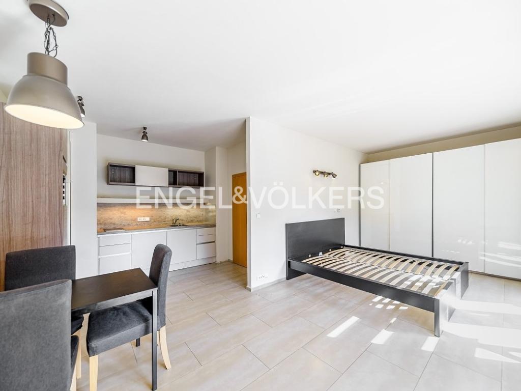 Pronájem bytu 1+kk 37 m2