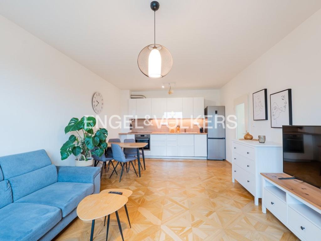 Pronájem bytu 2+kk 54 m2