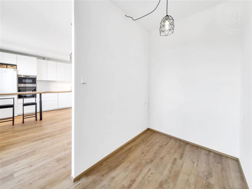 Pronájem bytu 1+kk 34 m2