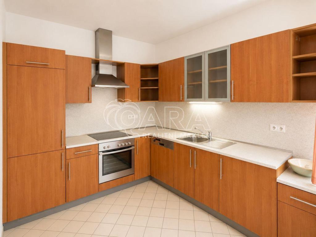 Pronájem bytu 2+kk 82 m2