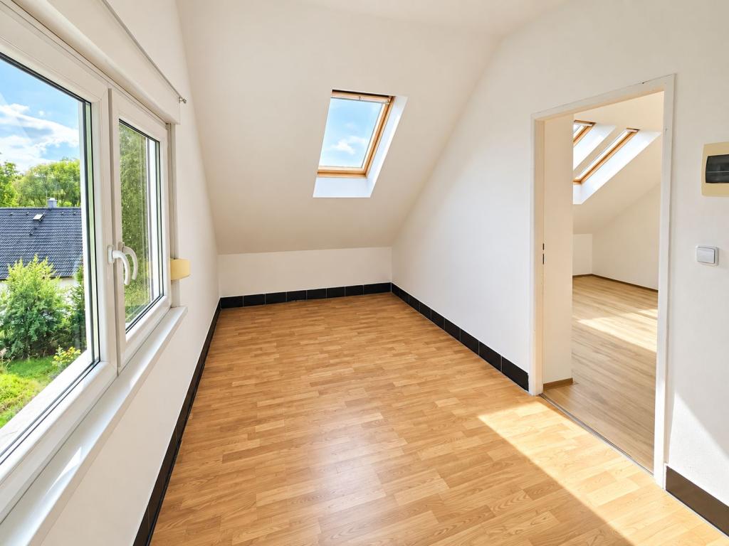 Pronájem domu 126 m2, Králův Dvůr – náhled fotky 16