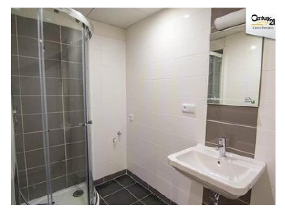 Spolubydleni bytu celý pokoj 87 m2
