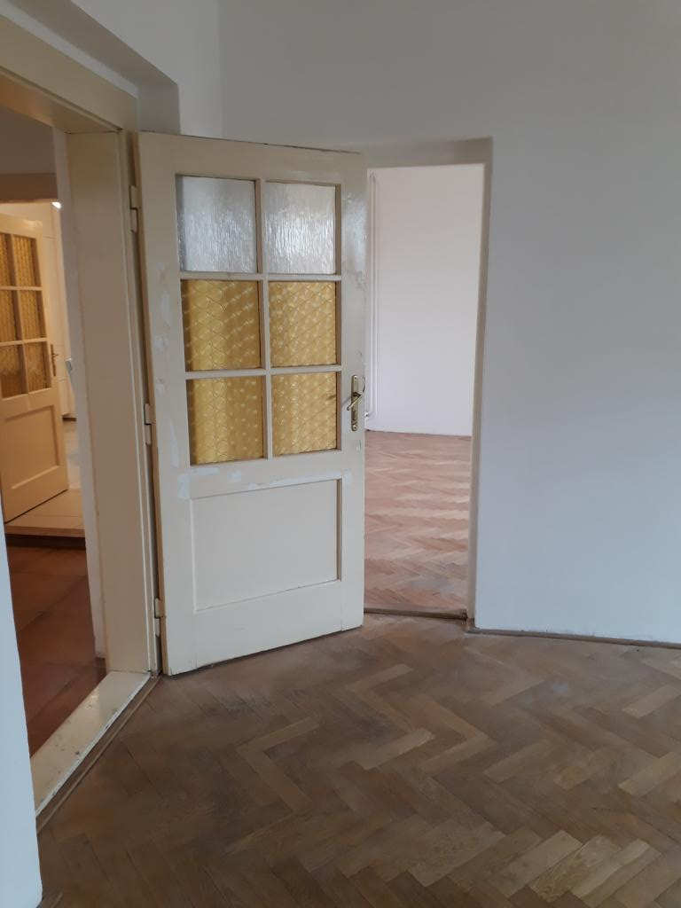 Spolubydleni bytu celý pokoj 43 m2