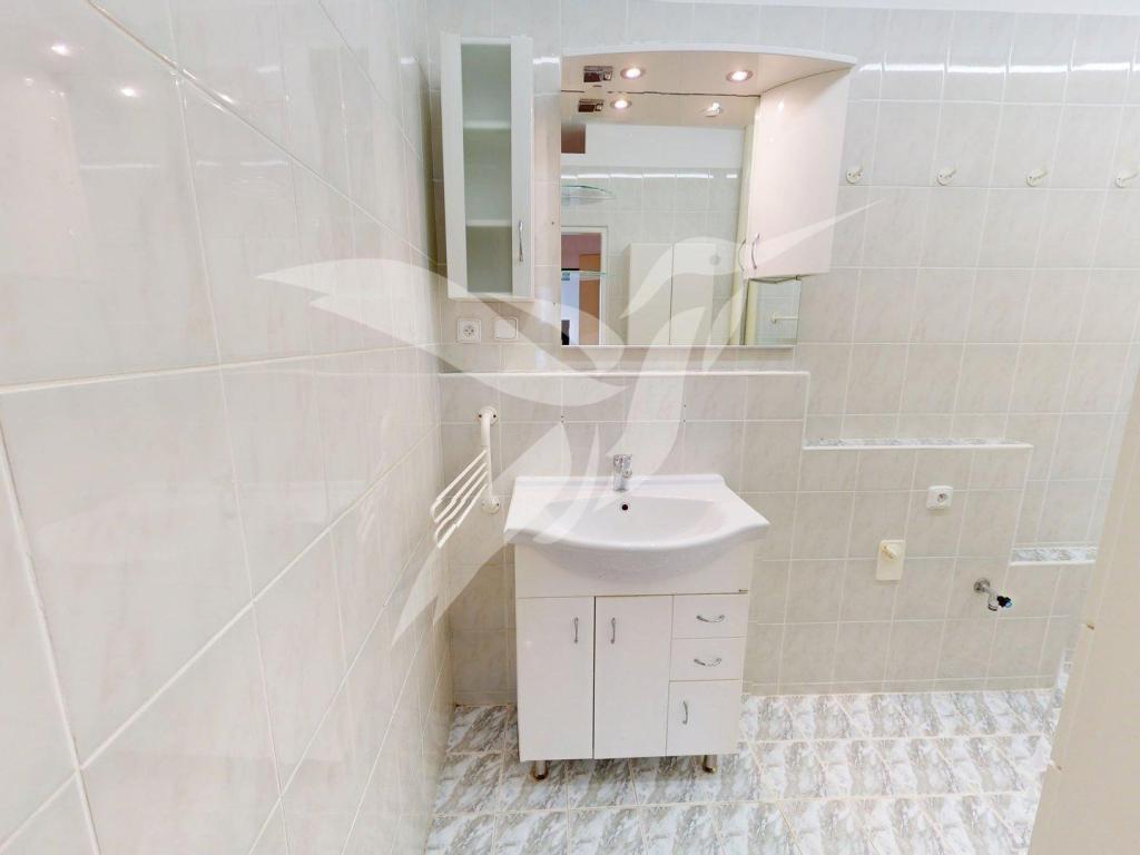 Pronájem bytu 3+1 69 m² – pohled 3
