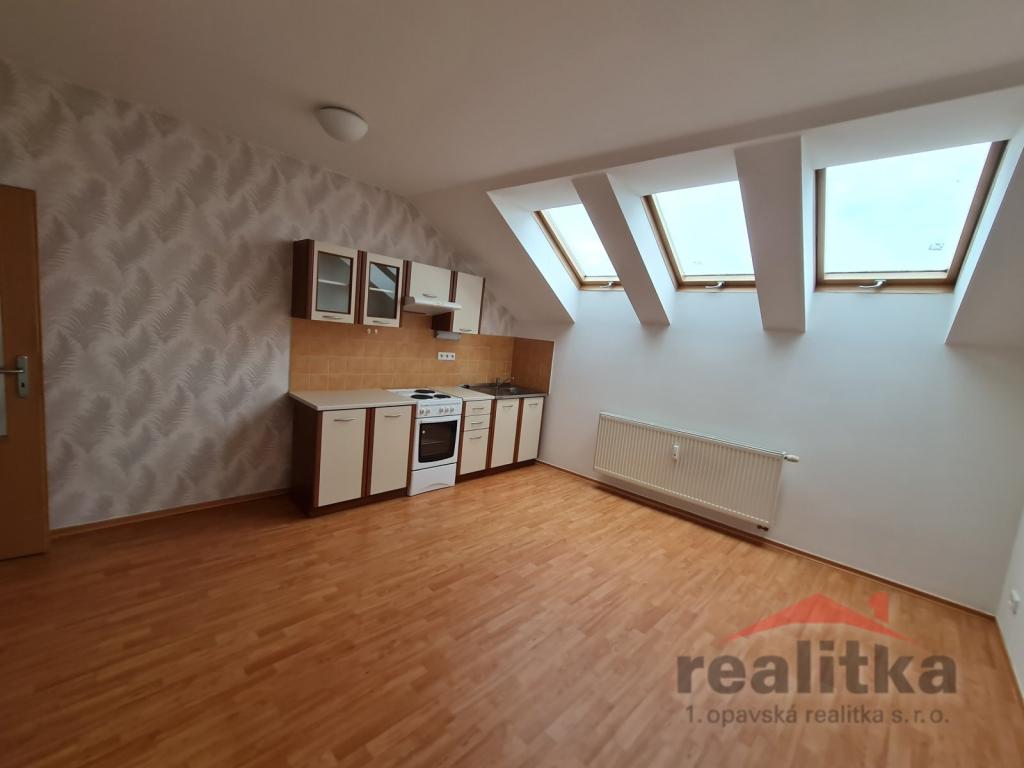 Pronájem 2+kk, Opava - Krnovská, 8000 Kč, 55 m2