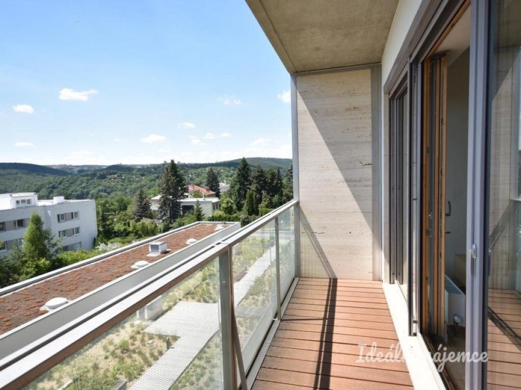 Pronájem bytu 1+kk 50 m2