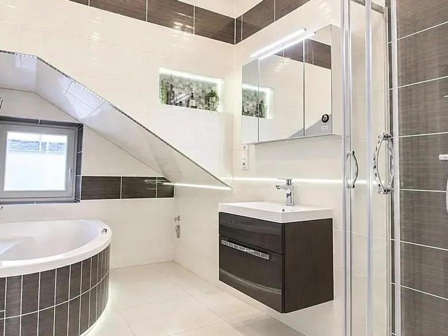 Pronájem bytu 4+kk 104 m2