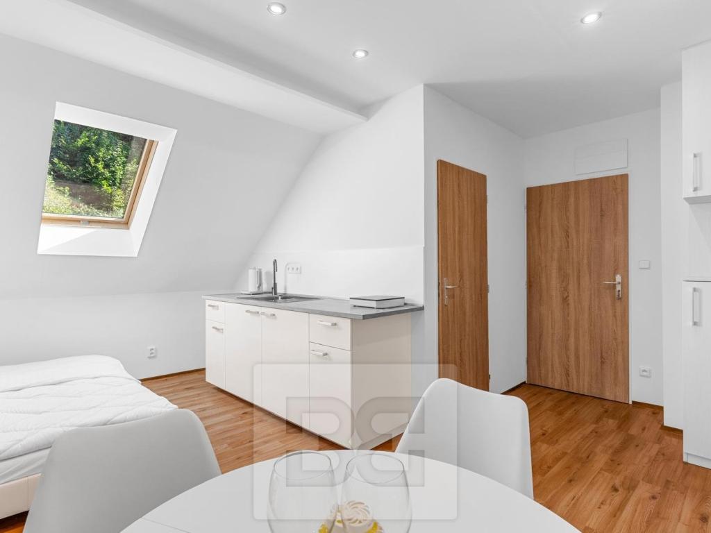 Pronájem bytu 2+kk 40 m2