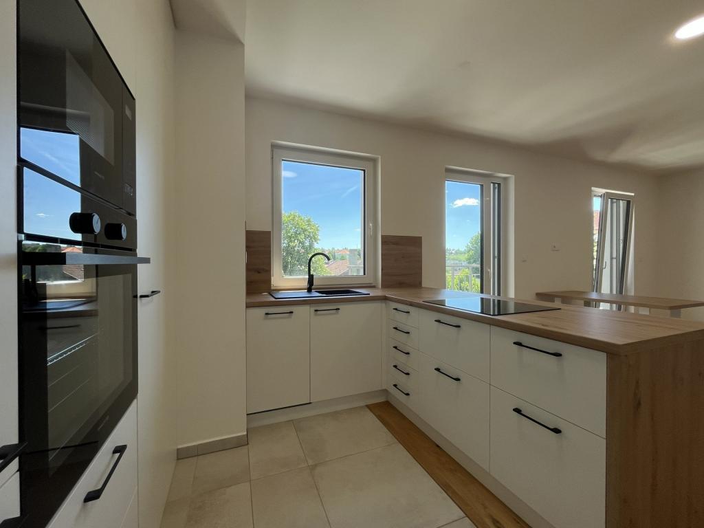 Pronájem bytu 2+kk 64 m2