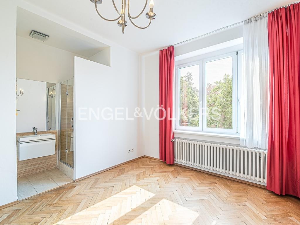 Pronájem bytu 4+1 149 m2, Praha – náhled fotky 6