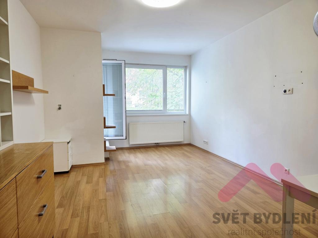 Pronájem bytu 1+kk 37 m² – pohled 3