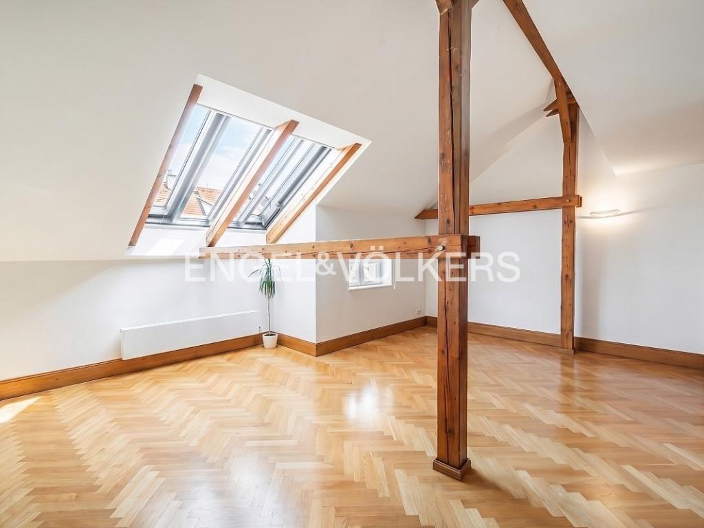 Pronájem bytu 5+1 195 m2