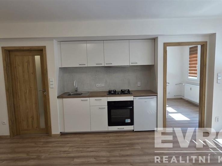 Pronájem bytu 2+kk 42 m2