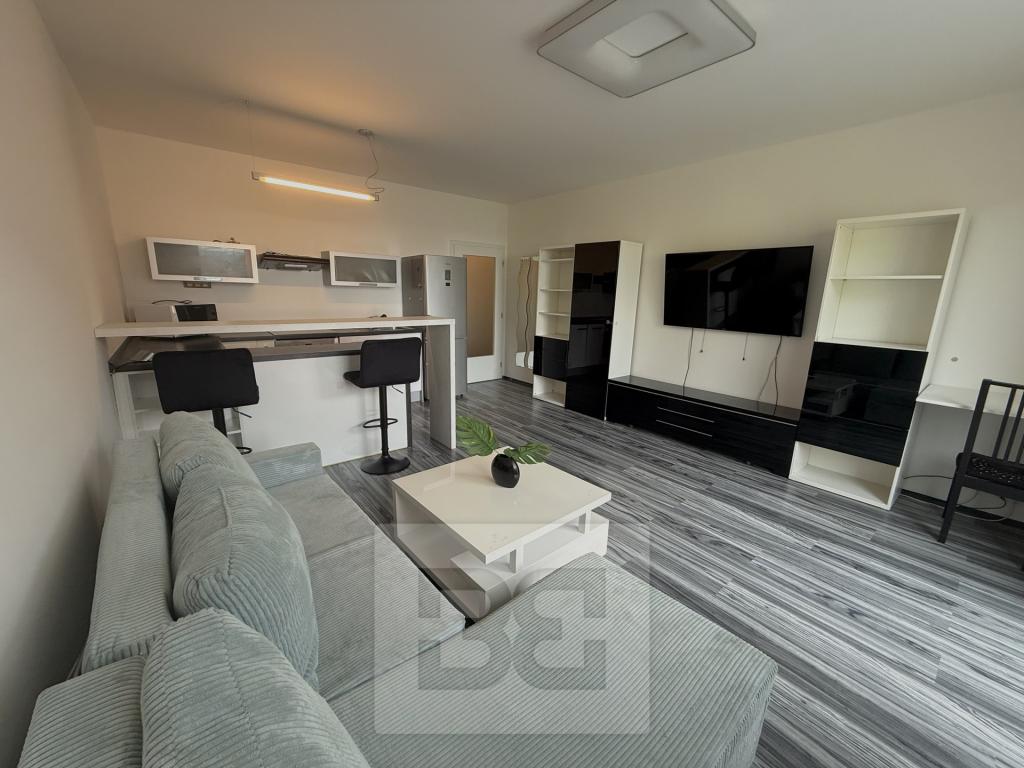 Pronájem bytu 2+kk 52 m2