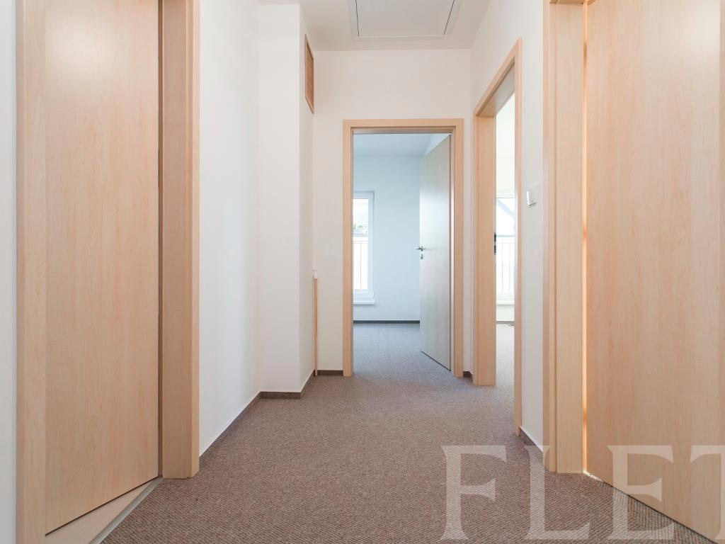 Prodej domu 96 m2, Zlonín – náhled fotky 10