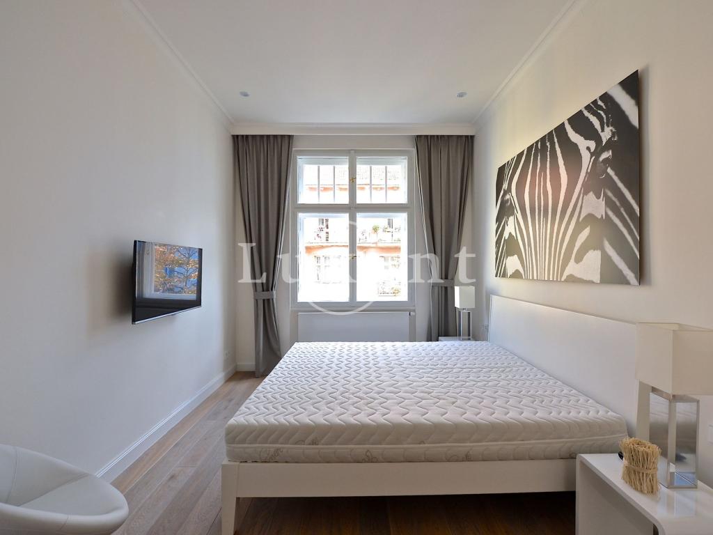 Pronájem bytu 2+kk 56 m2, Praha – náhled fotky 9