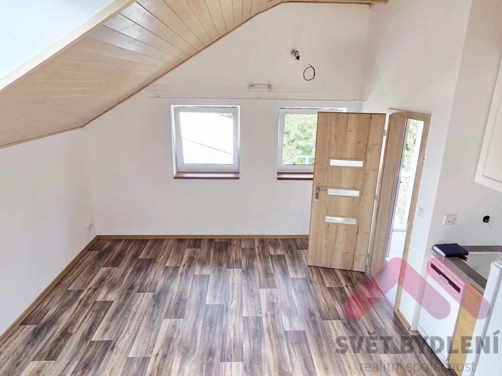 Pronájem bytu 3+kk 85 m2