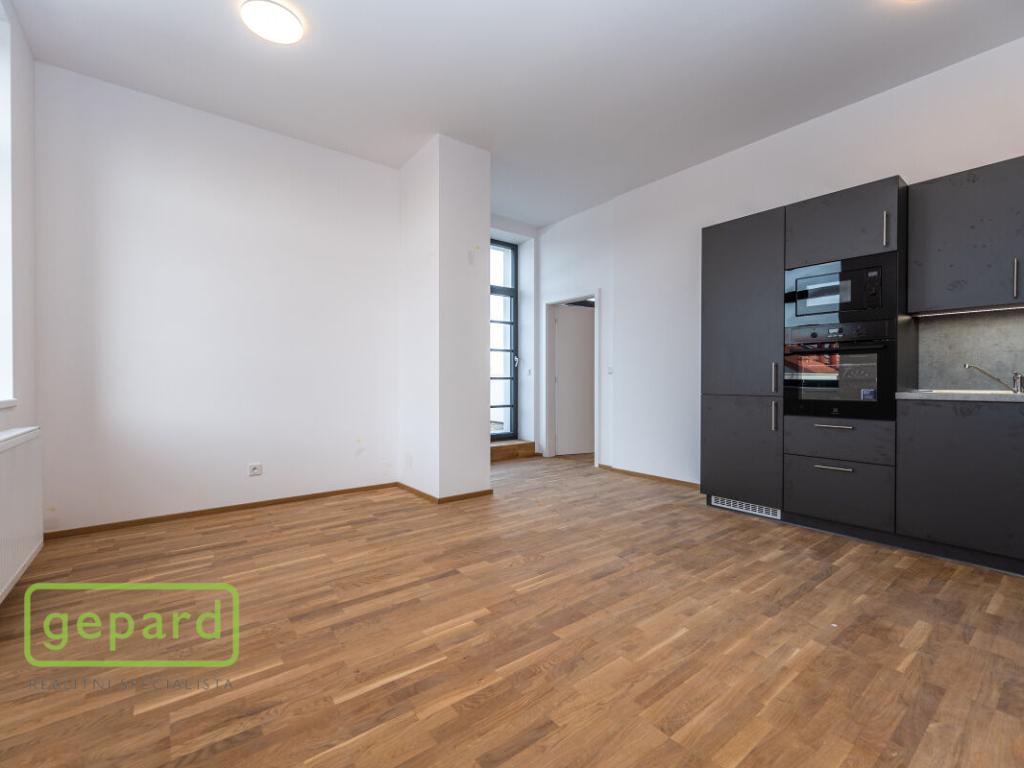 Prodej bytu 4+kk 95 m² – pohled 2