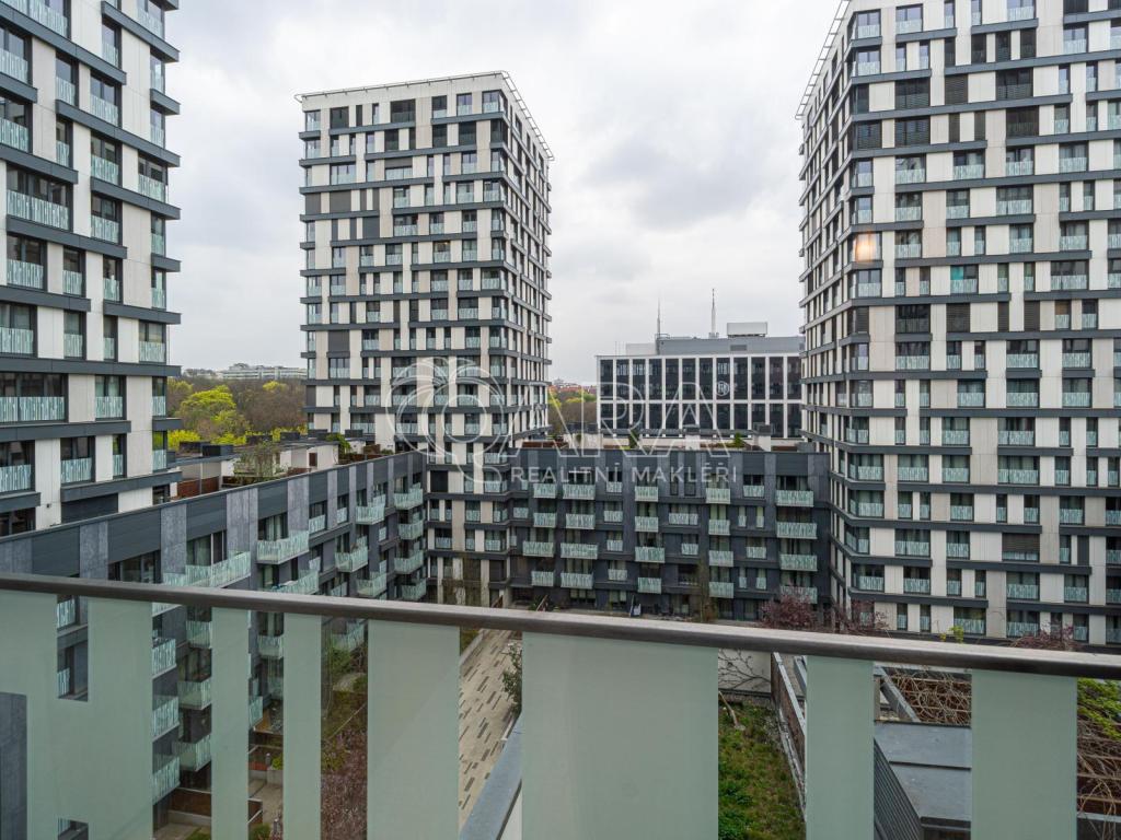 Pronájem bytu 1+kk 37 m2, Praha – náhled fotky 14