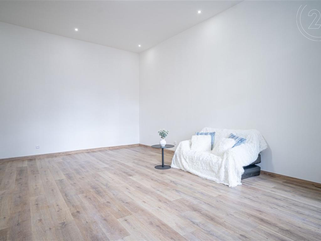 Pronájem bytu 2+1 77 m2