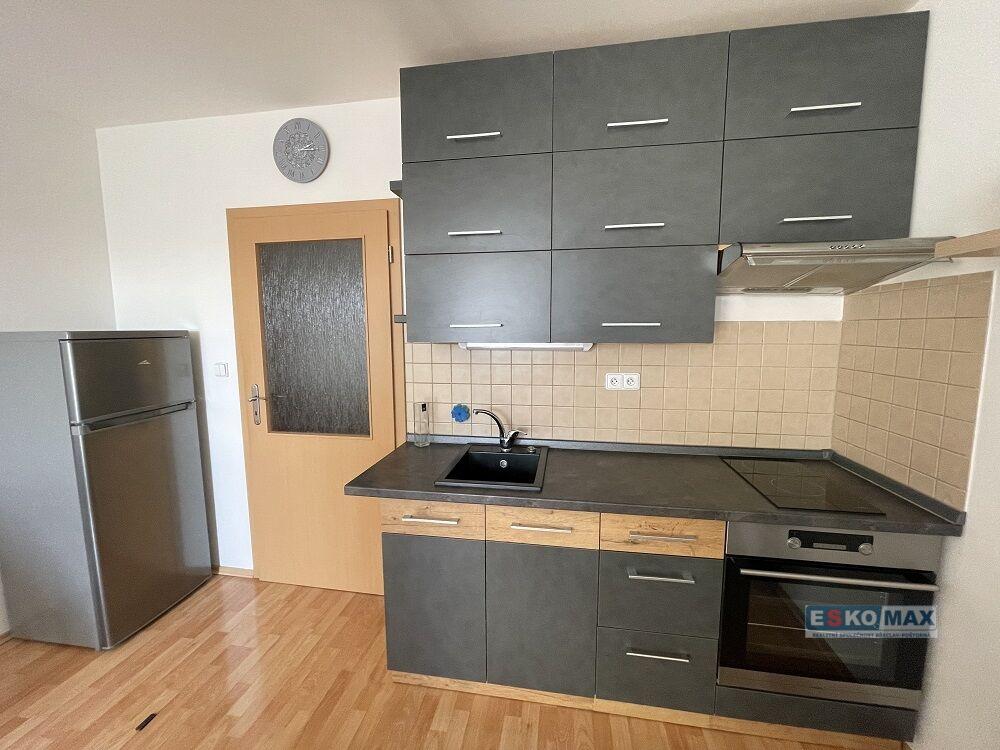 Pronájem bytu 1+kk 34 m2