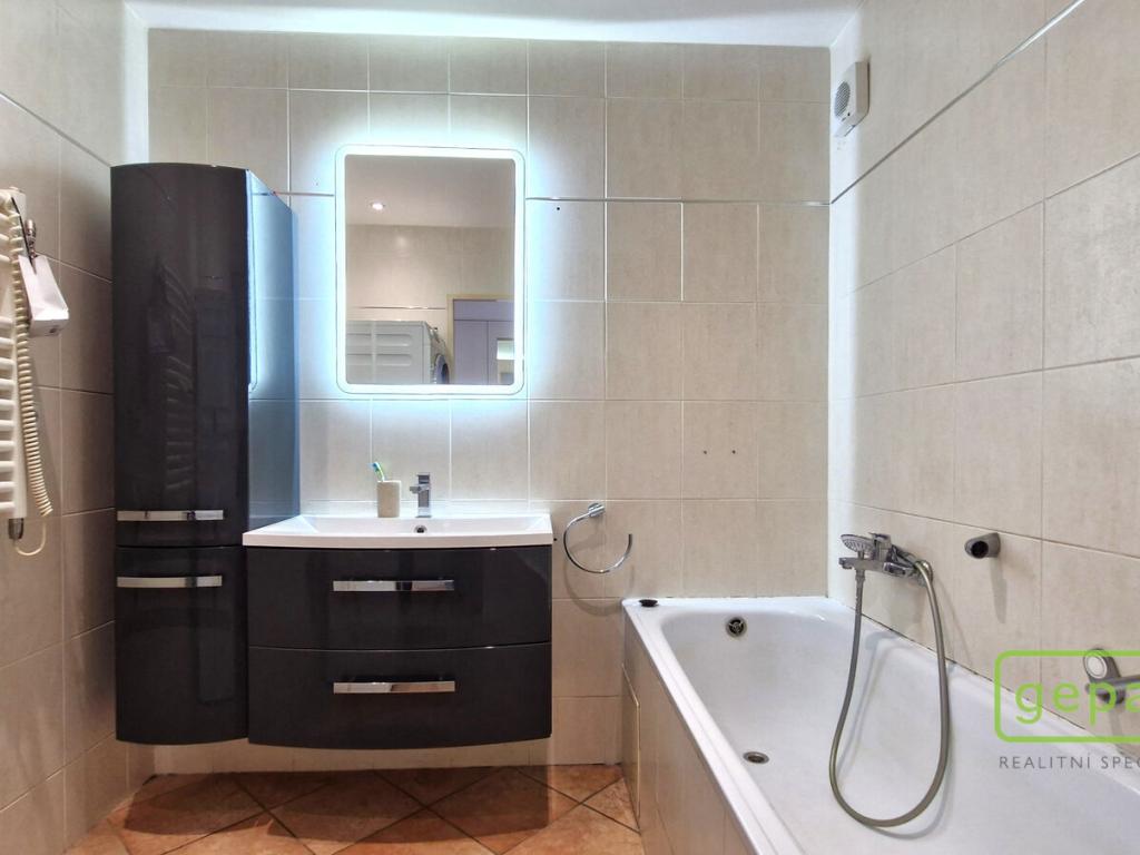 Pronájem bytu 3+kk 76 m2