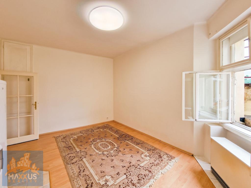 Pronájem bytu 1+kk 28 m2