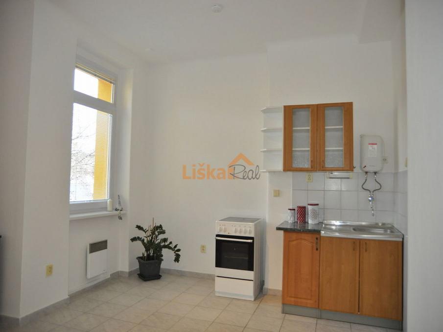 Pronajem bytu garsonka 32 m2