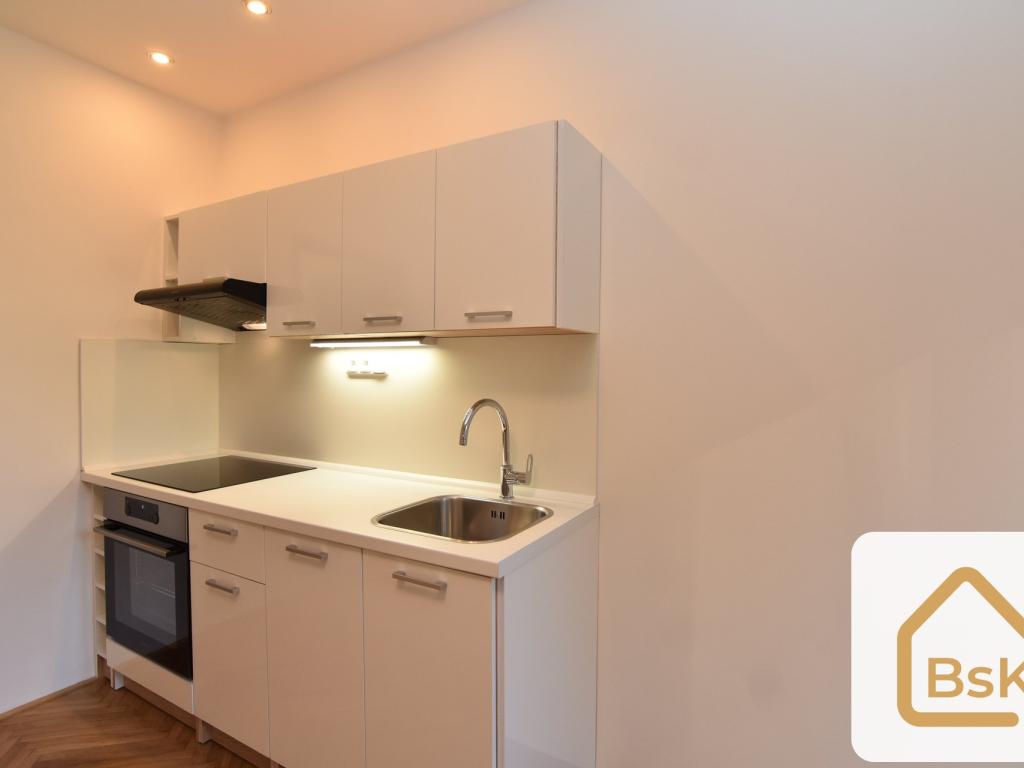 Pronájem bytu 1+1 30 m² - Widok 6