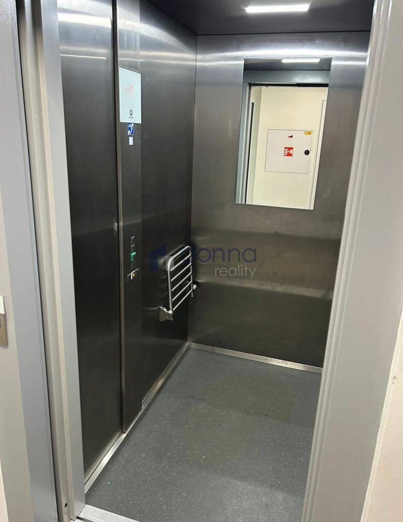 Pronájem bytu 2+kk 44 m2, Praha – náhled fotky 17