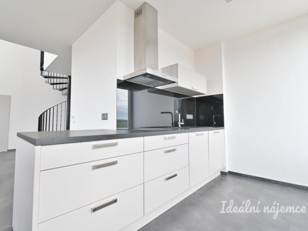 Pronájem bytu 2+kk 76 m2