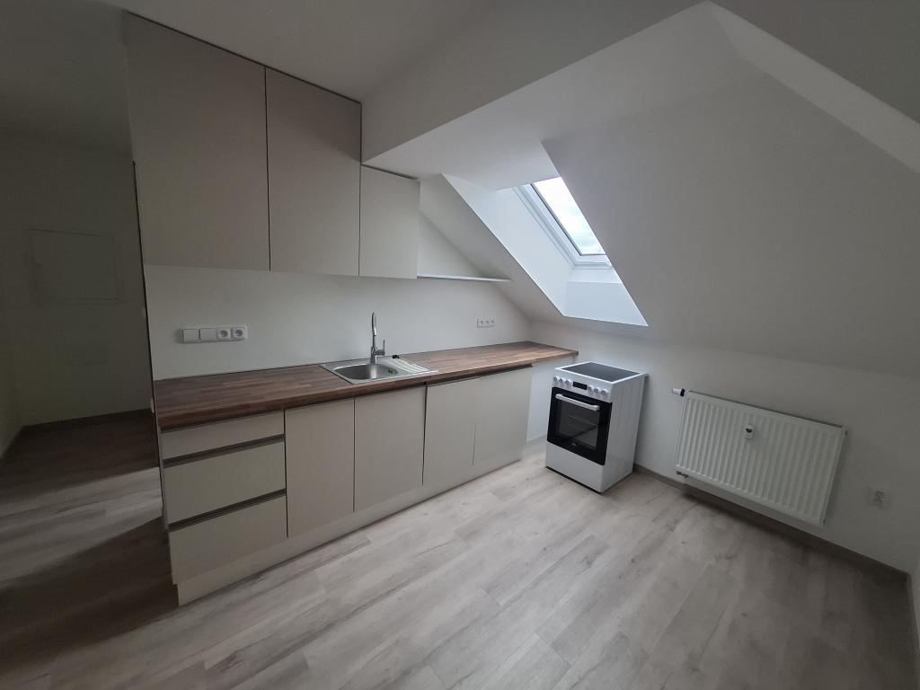 Pronájem bytu 2+kk 50 m2