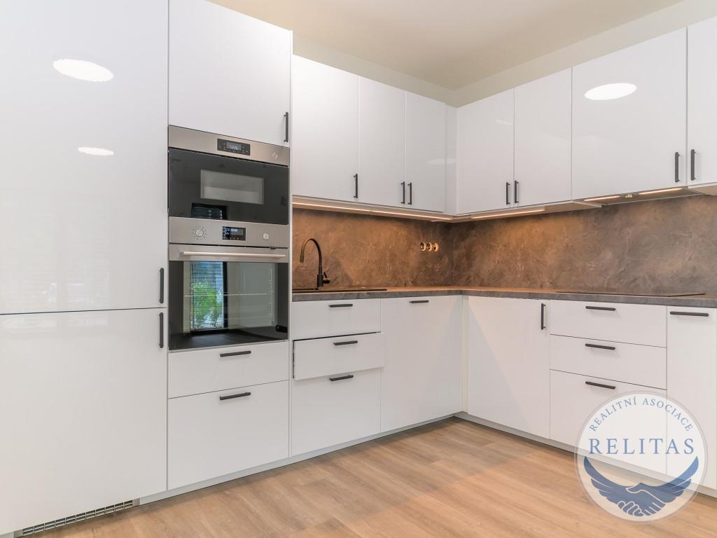 Pronájem bytu 2+kk 52 m2